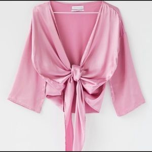 NEW WITH TAGS URBAN OUTFITTERS SATIN FRON TIE TOP!